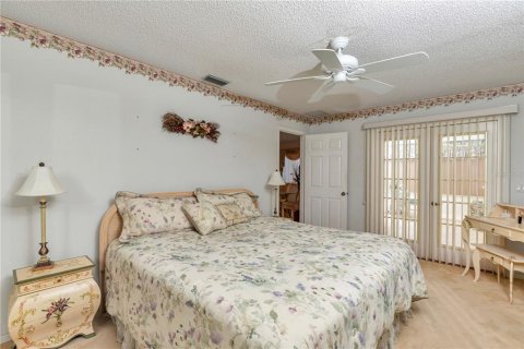 House in Ocala, Florida 2 bedrooms, 138.98 sq.m. № 2225384 - photo 10