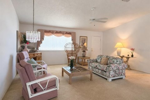 House in Ocala, Florida 2 bedrooms, 138.98 sq.m. № 2225384 - photo 4