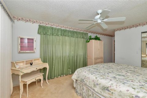 House in Ocala, Florida 2 bedrooms, 138.98 sq.m. № 2225384 - photo 9