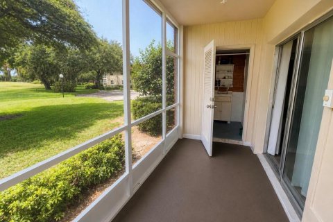 Condo in Vero Beach, Florida, 1 bedroom № 2177073 - photo 7