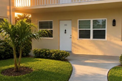 Condo in Vero Beach, Florida, 1 bedroom № 2177073
