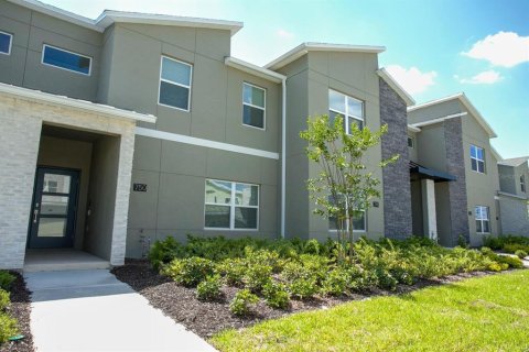 Adosado en venta en Davenport, Florida, 4 dormitorios, 177.81 m2 № 1536547 - foto 1