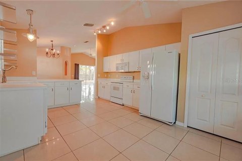 Villa ou maison à louer à Riverview, Floride: 3 chambres, 152.36 m2 № 2425768 - photo 17