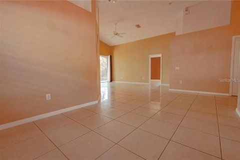 Villa ou maison à louer à Riverview, Floride: 3 chambres, 152.36 m2 № 2425768 - photo 11