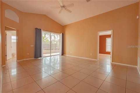 Villa ou maison à louer à Riverview, Floride: 3 chambres, 152.36 m2 № 2425768 - photo 18