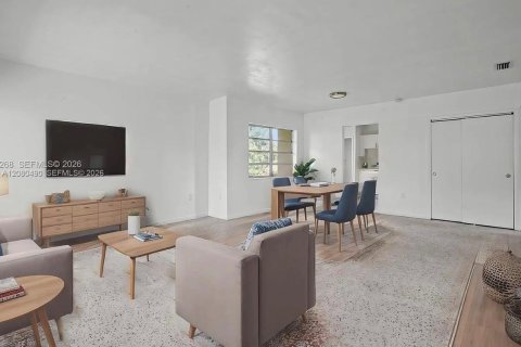 Commercial property in Miami, Florida 286.05 sq.m. № 2378821 - photo 7