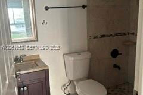 Copropriété à louer à Hialeah, Floride: 1 chambre, 64.57 m2 № 2254124 - photo 2