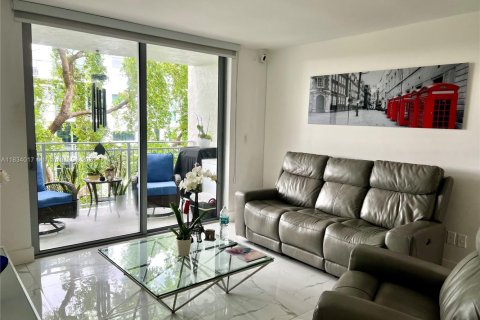 Condominio en venta en Miami, Florida, 2 dormitorios, 91.97 m2 № 1934756 - foto 15