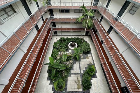 Condominio en venta en Miami, Florida, 2 dormitorios, 91.97 m2 № 1934756 - foto 8