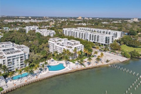Condominio en venta en Miami, Florida, 2 dormitorios, 91.97 m2 № 1934756 - foto 2