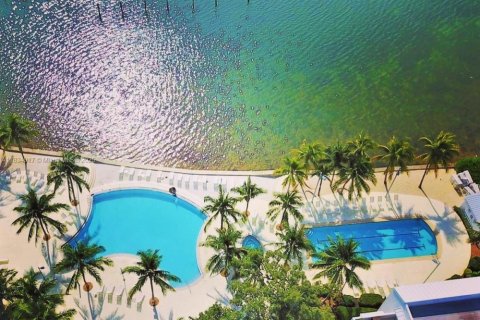 Condominio en venta en Miami, Florida, 2 dormitorios, 91.97 m2 № 1934756 - foto 1