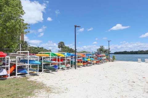 Condominio en venta en Miami, Florida, 2 dormitorios, 91.97 m2 № 1934756 - foto 25