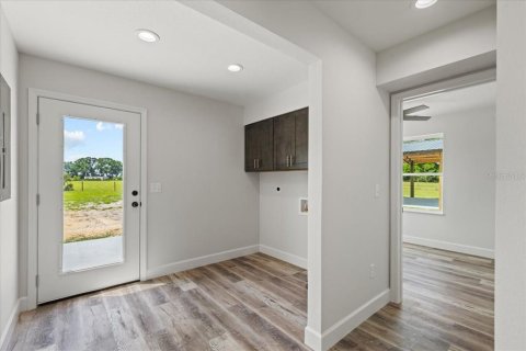 House in Bell, Florida 4 bedrooms, 184.32 sq.m. № 1675194 - photo 10