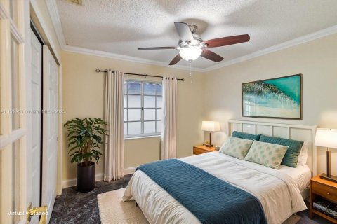Villa ou maison à vendre à Pembroke Pines, Floride: 4 chambres, 140.28 m2 № 1920564 - photo 28