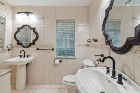 Villa ou maison à vendre à Pembroke Pines, Floride: 4 chambres, 140.28 m2 № 1920564 - photo 24