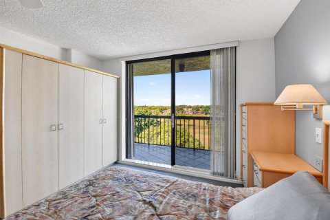Condo in Lake Worth, Florida, 2 bedrooms  № 2245456 - photo 28