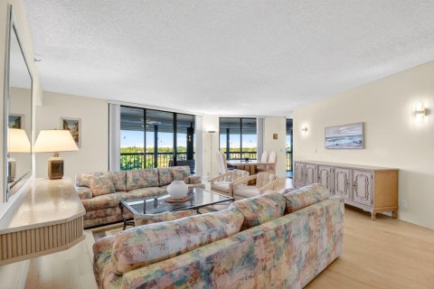 Condo in Lake Worth, Florida, 2 bedrooms  № 2245456 - photo 7