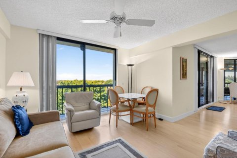 Condo in Lake Worth, Florida, 2 bedrooms  № 2245456 - photo 12