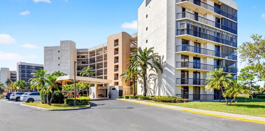 Condo in Lake Worth, Florida, 2 bedrooms  № 2245456