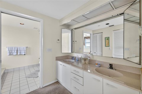 Condominio en venta en Clearwater, Florida, 2 dormitorios, 146.69 m2 № 1808095 - foto 23