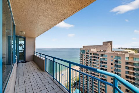 Condominio en venta en Clearwater, Florida, 2 dormitorios, 146.69 m2 № 1808095 - foto 18