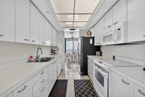 Condominio en venta en Clearwater, Florida, 2 dormitorios, 146.69 m2 № 1808095 - foto 11
