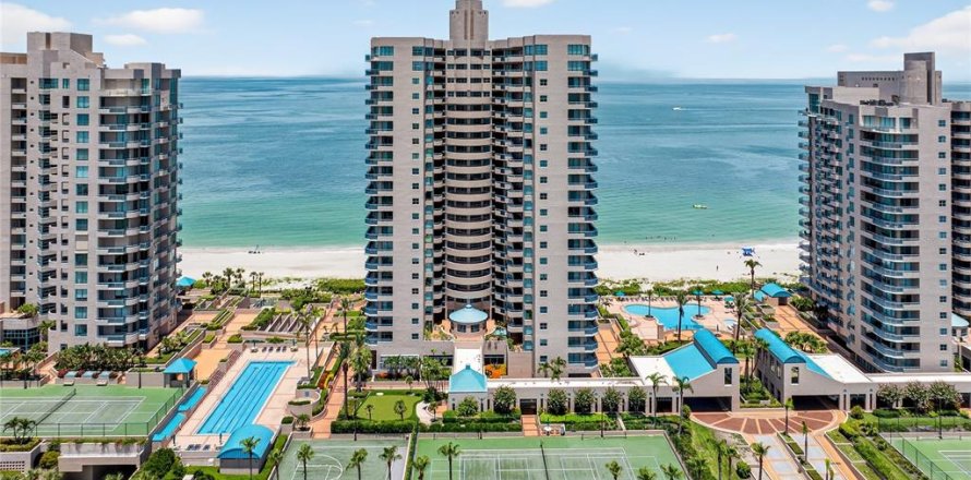 Condominio en Clearwater, Florida, 2 dormitorios  № 1808095