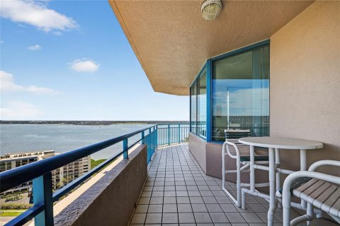 Condominio en venta en Clearwater, Florida, 2 dormitorios, 146.69 m2 № 1808095 - foto 19