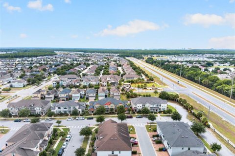 Townhouse in Kissimmee, Florida 3 bedrooms, 148.92 sq.m. № 2149368 - photo 26