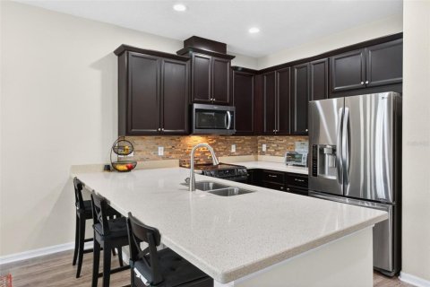 Townhouse in Kissimmee, Florida 3 bedrooms, 148.92 sq.m. № 2149368 - photo 6