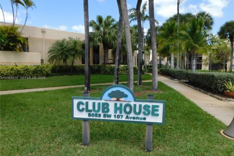 Снять в аренду кондоминиум в Майами, Флорида 3 спальни, 96.62м2, № 2027215 - фото 22