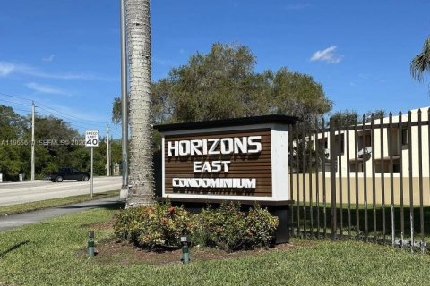 Снять в аренду кондоминиум в Майами, Флорида 3 спальни, 96.62м2, № 2027215 - фото 18