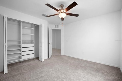 Villa ou maison à louer à Plant City, Floride: 4 chambres, 237.55 m2 № 2420196 - photo 3
