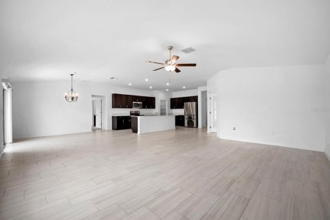 Villa ou maison à louer à Plant City, Floride: 4 chambres, 237.55 m2 № 2420196 - photo 11