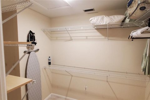 Condo in Sarasota, Florida, 2 bedrooms  № 1512419 - photo 13