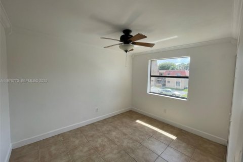 Copropriété à louer à Miami, Floride: 2 chambres, 69.68 m2 № 2040680 - photo 9