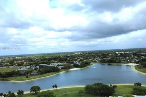 Condominio en alquiler en Miami, Florida, 2 dormitorios, 69.68 m2 № 2040680 - foto 26