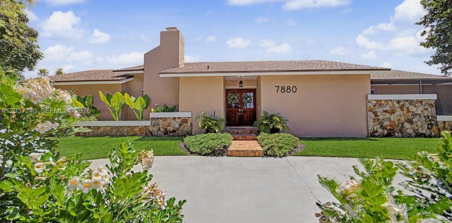 House in Palmetto Bay, Florida 4 bedrooms, 264.77 sq.m. № 2244228