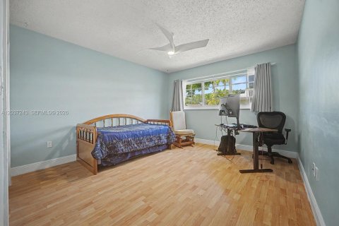 House in Palmetto Bay, Florida 4 bedrooms, 264.77 sq.m. № 2244228 - photo 28