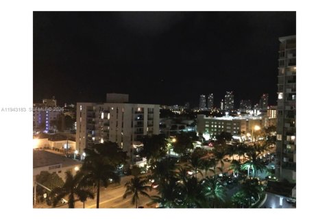 Снять в аренду кондоминиум в Майами-Бич, Флорида 1 спальня, 65.03м2, № 2000481 - фото 22