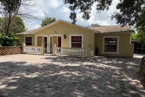 Casa en Kissimmee, Florida 5 dormitorios, 159.79 m2 № 2290955