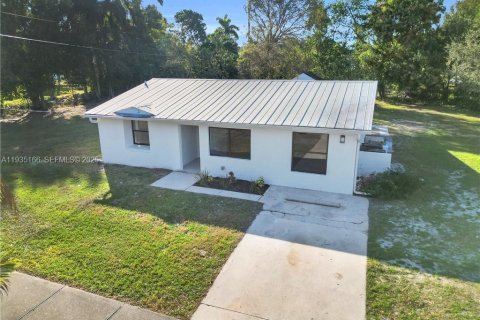 Купить виллу или дом в Форт Майерс, Флорида 4 спальни, № 1993321 - фото 4