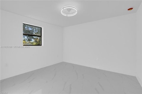 Купить виллу или дом в Форт Майерс, Флорида 4 спальни, № 1993321 - фото 8