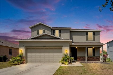 House in Riverview, Florida 3 bedrooms, 215.44 sq.m. № 1628242 - photo 1