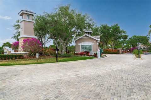 House in Port St. Lucie, Florida 3 bedrooms, 131.74 sq.m. № 1768239 - photo 27