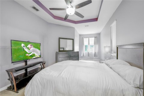 House in Port St. Lucie, Florida 3 bedrooms, 131.74 sq.m. № 1768239 - photo 17