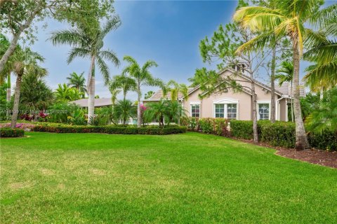 House in Port St. Lucie, Florida 3 bedrooms, 131.74 sq.m. № 1768239 - photo 25