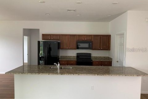 Villa ou maison à vendre à North Port, Floride: 3 chambres, 139.35 m2 № 2215429 - photo 7