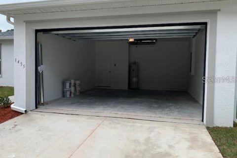 Villa ou maison à vendre à North Port, Floride: 3 chambres, 139.35 m2 № 2215429 - photo 20
