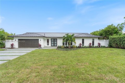 House in Fort Lauderdale, Florida 4 bedrooms, 251.49 sq.m. № 1930762 - photo 7